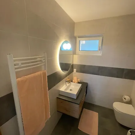 Gaestezimmer Weinhof Tropper 3* Hutt (Leibnitz)