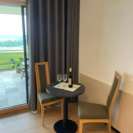 Gaestezimmer Weinhof Tropper 3*